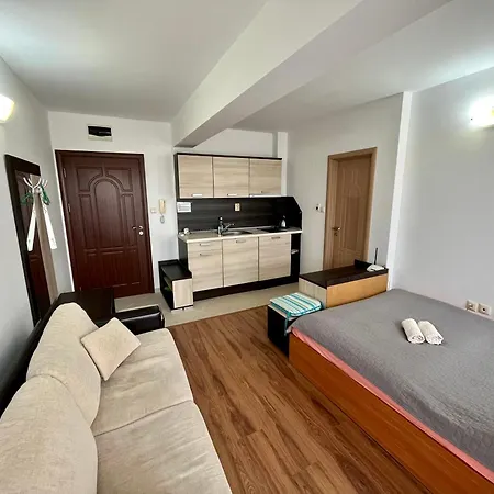 Summer Breeze 515 No Romania דירה סאני ביץ'